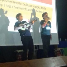 cantando